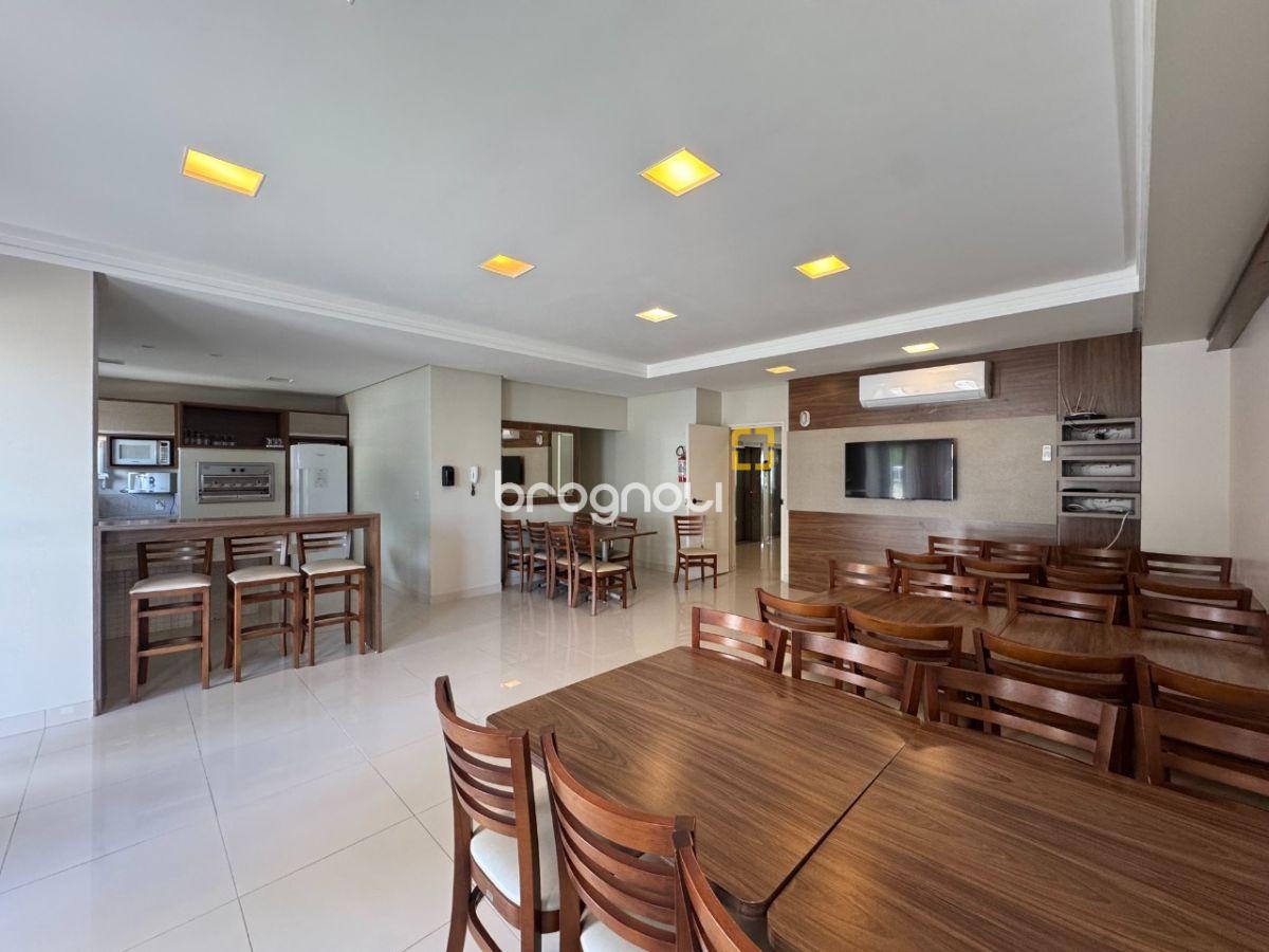 Apartamento com 81m², 2 quartos (sendo 1 suíte), 2 garagens, no bairro Itacorubi em Florianópolis