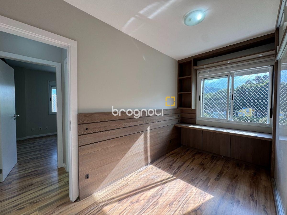 Apartamento com 81m², 2 quartos (sendo 1 suíte), 2 garagens, no bairro Itacorubi em Florianópolis
