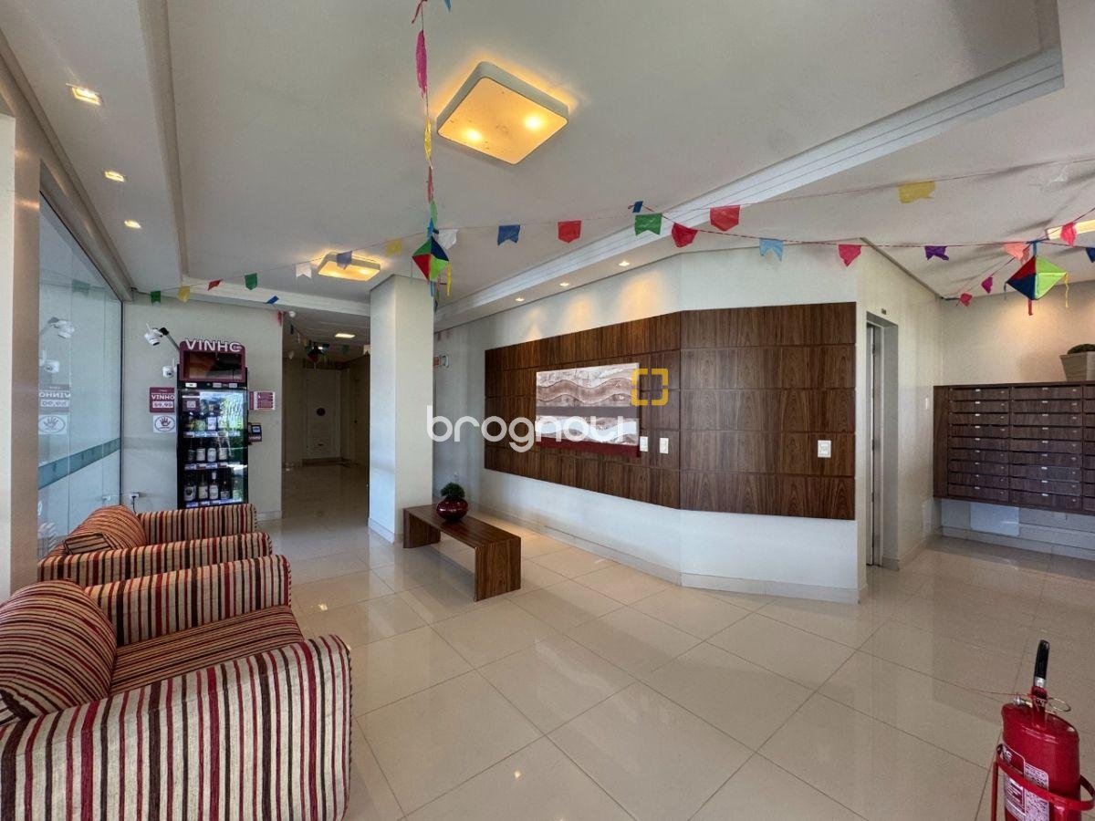 Apartamento com 81m², 2 quartos (sendo 1 suíte), 2 garagens, no bairro Itacorubi em Florianópolis