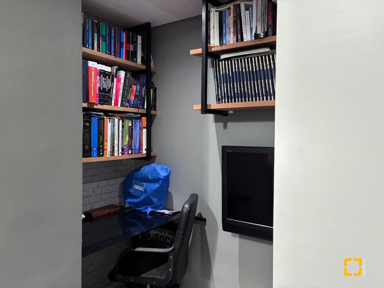 Apartamento com 71m², 2 quartos (sendo 1 suíte), 2 garagens, no bairro Itacorubi em Florianópolis