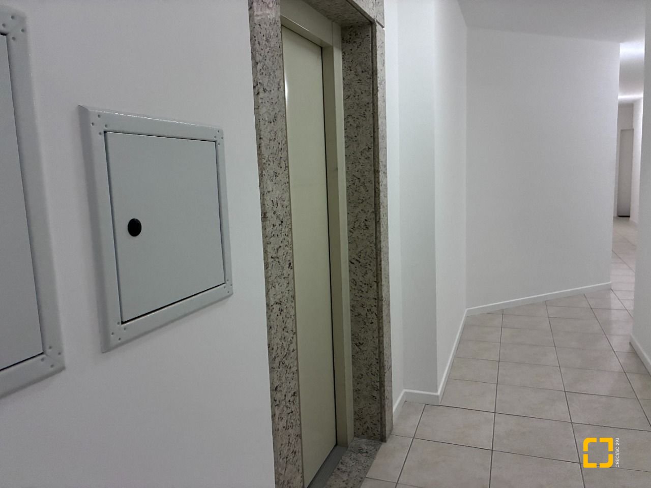 Apartamento com 71m², 2 quartos (sendo 1 suíte), 2 garagens, no bairro Itacorubi em Florianópolis