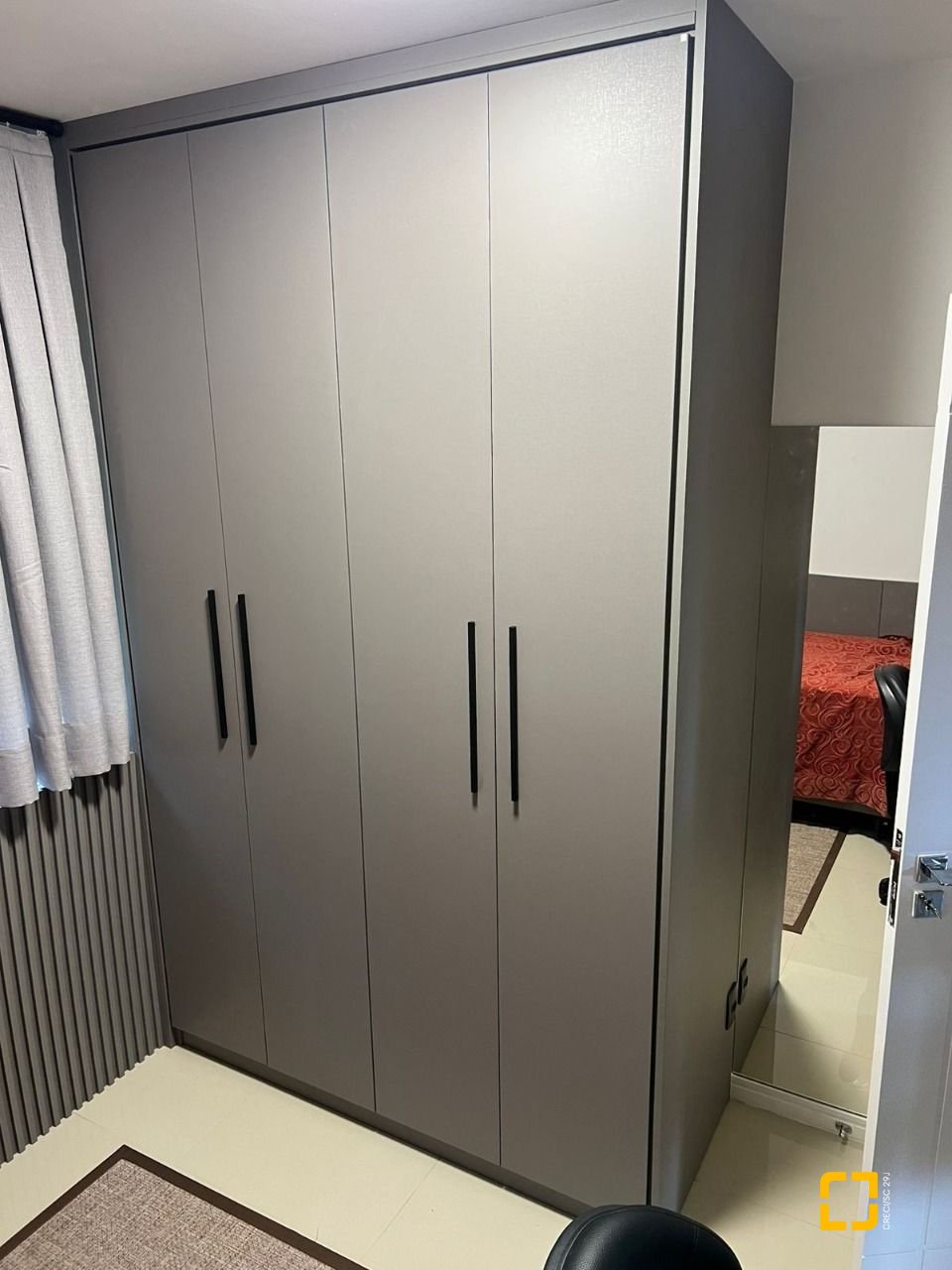 Apartamento com 120m², 3 quartos (sendo 1 suíte), 2 garagens, no bairro Centro em Palhoça