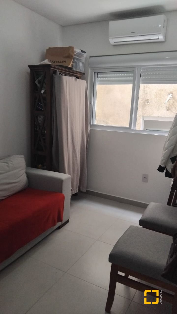Apartamento com 77m², 2 quartos (sendo 1 suíte), no bairro Ingleses do Rio Vermelho em Florianópolis