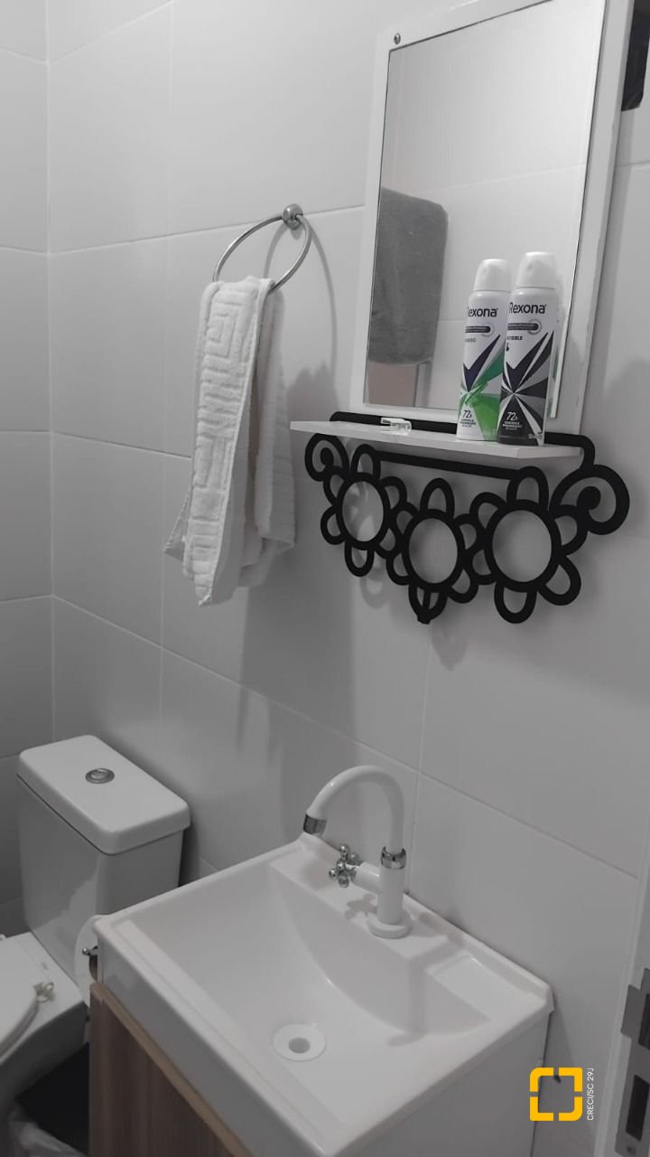Apartamento com 77m², 2 quartos (sendo 1 suíte), no bairro Ingleses do Rio Vermelho em Florianópolis