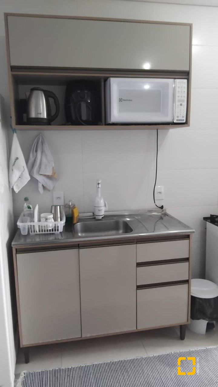 Apartamento com 77m², 2 quartos (sendo 1 suíte), no bairro Ingleses do Rio Vermelho em Florianópolis