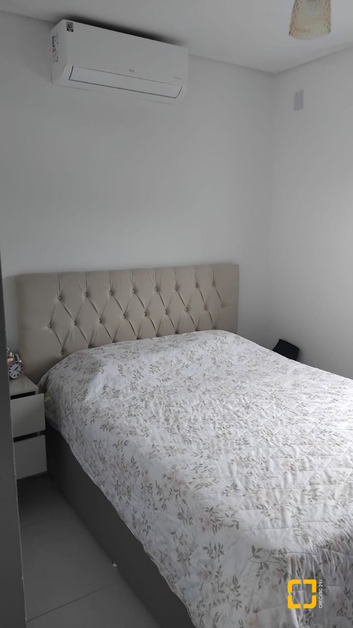 Apartamento com 77m², 2 quartos (sendo 1 suíte), no bairro Ingleses do Rio Vermelho em Florianópolis