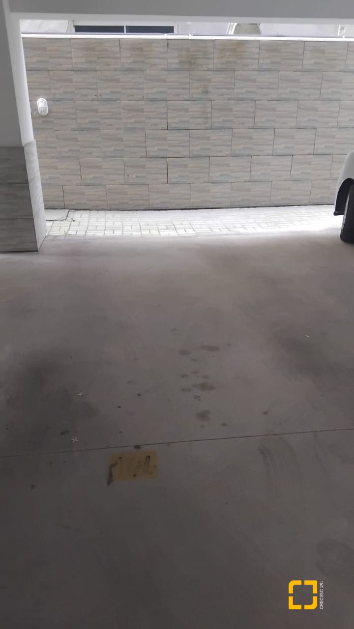Apartamento com 77m², 2 quartos (sendo 1 suíte), no bairro Ingleses do Rio Vermelho em Florianópolis