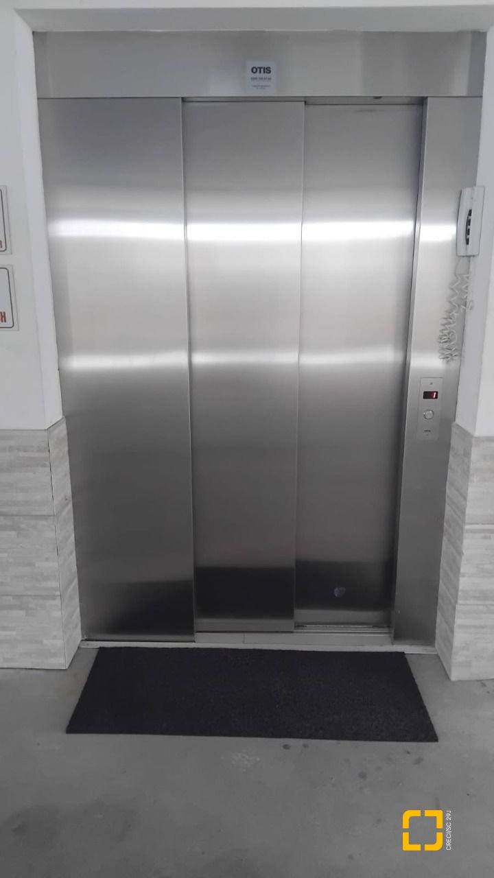 Apartamento com 77m², 2 quartos (sendo 1 suíte), no bairro Ingleses do Rio Vermelho em Florianópolis