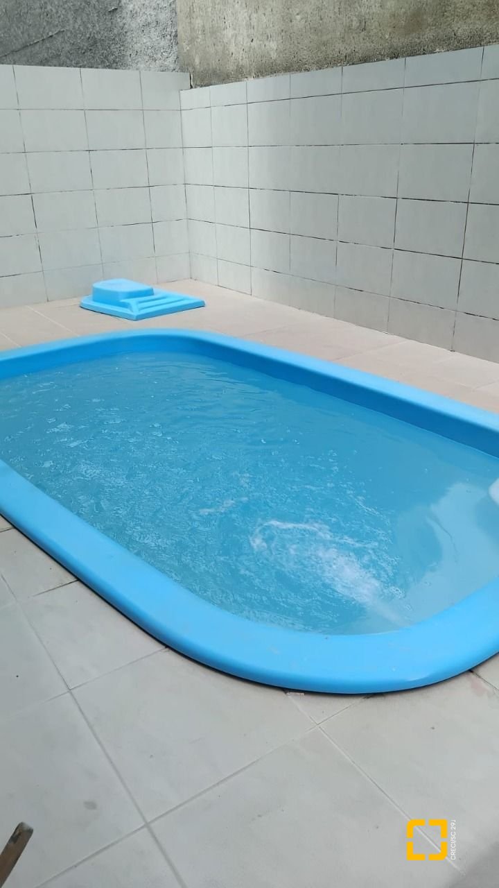 Apartamento com 77m², 2 quartos (sendo 1 suíte), no bairro Ingleses do Rio Vermelho em Florianópolis