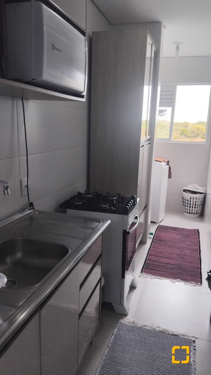 Apartamento com 77m², 2 quartos (sendo 1 suíte), no bairro Ingleses do Rio Vermelho em Florianópolis