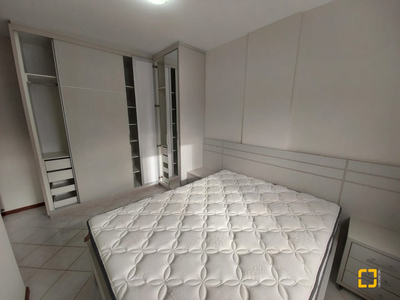 Apartamento com 74m², 3 quartos (sendo 1 suíte), 1 garagem, no bairro Itacorubi em Florianópolis