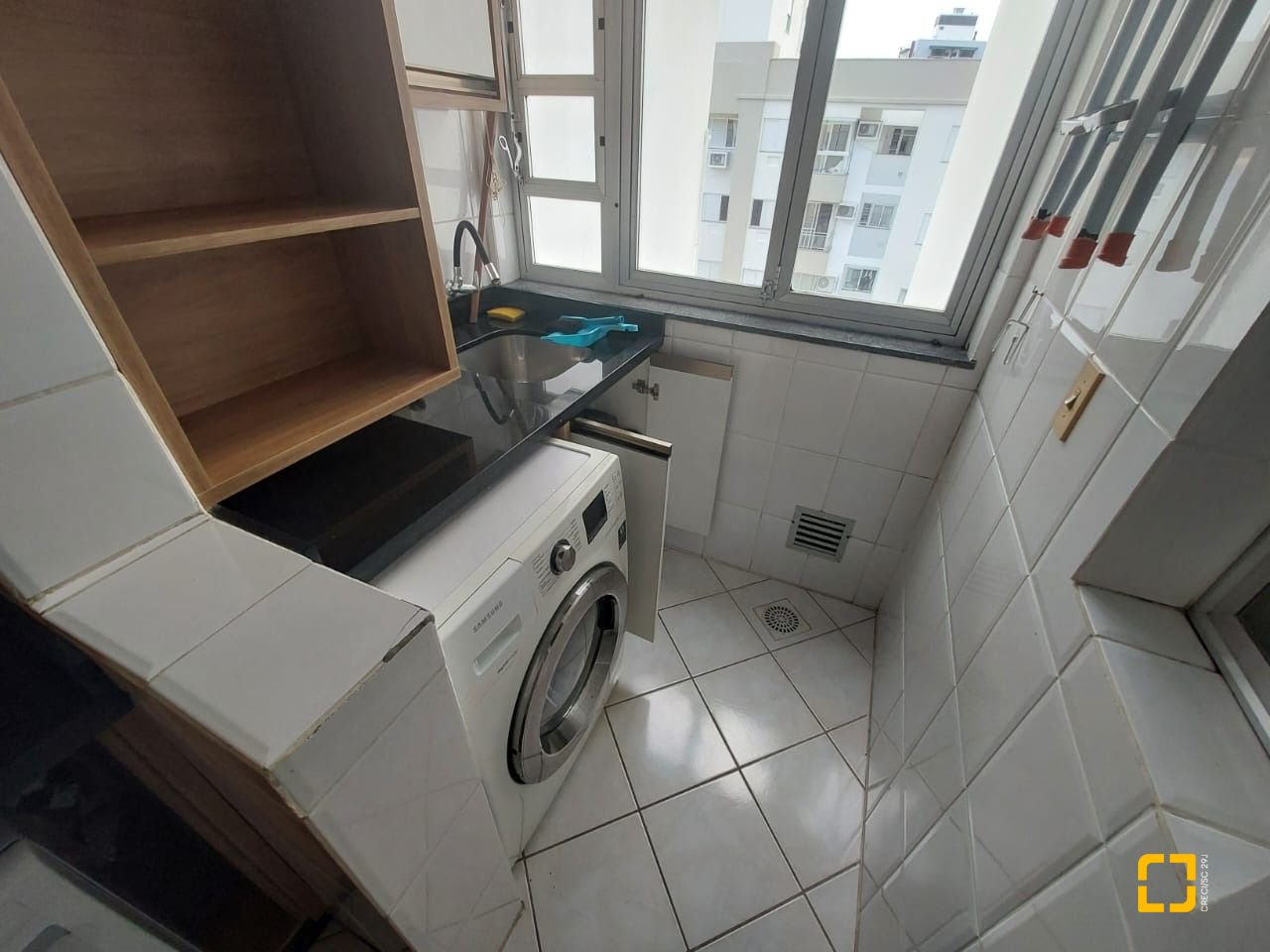 Apartamento com 74m², 3 quartos (sendo 1 suíte), 1 garagem, no bairro Itacorubi em Florianópolis