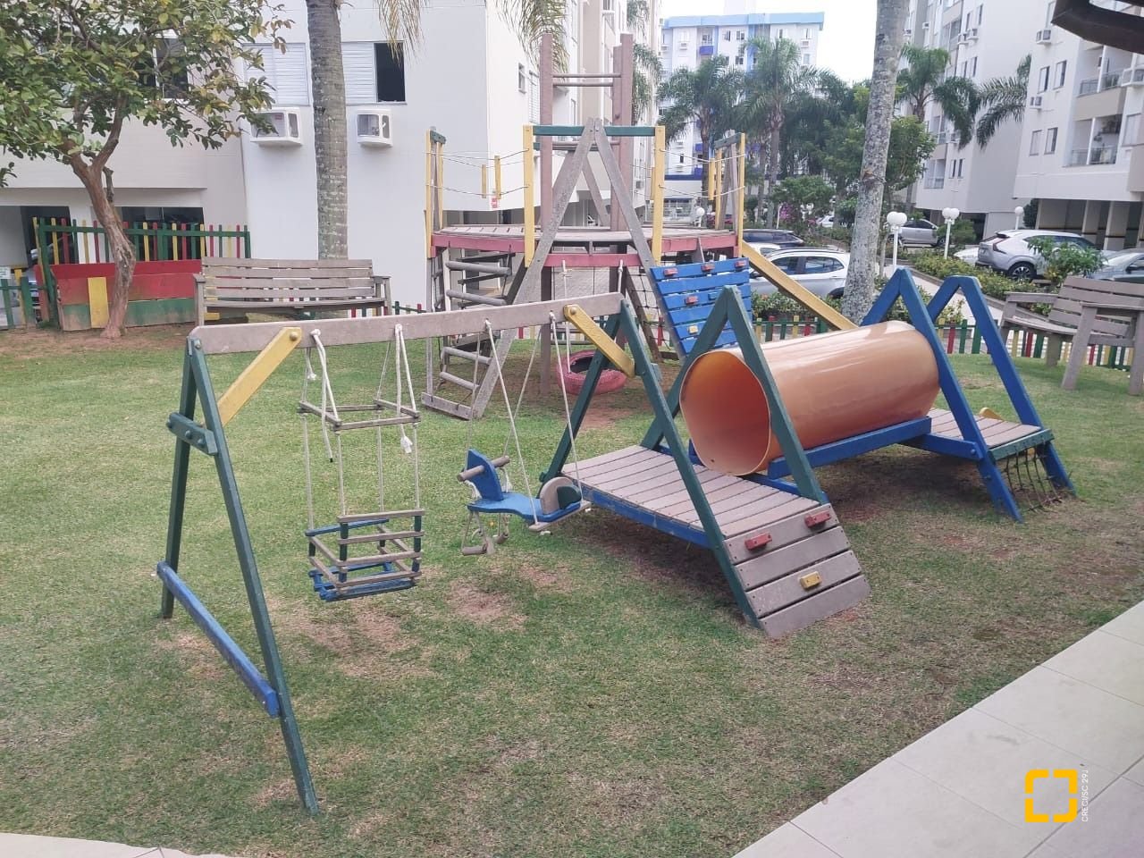 Apartamento com 74m², 3 quartos (sendo 1 suíte), 1 garagem, no bairro Itacorubi em Florianópolis