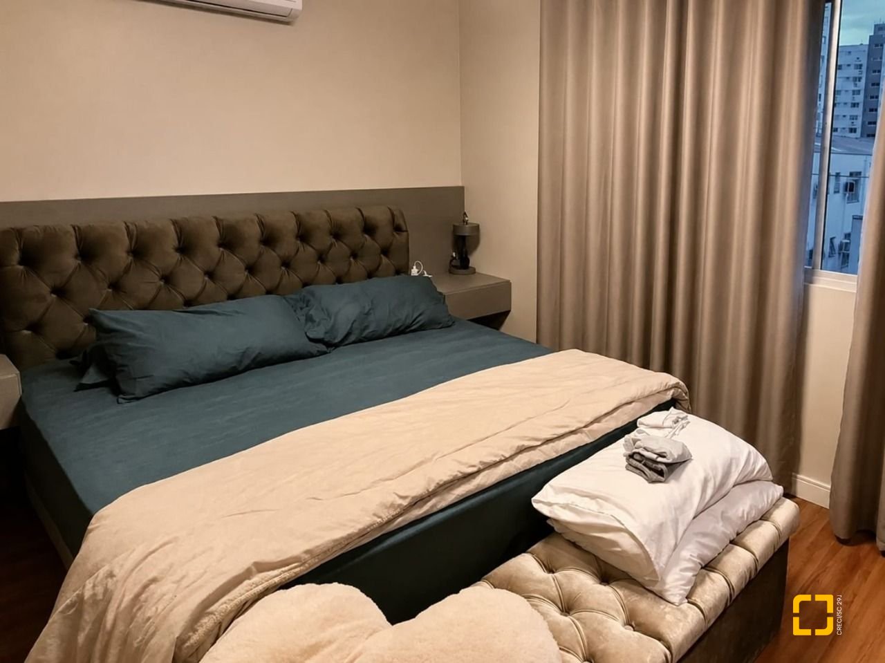 Apartamento com 97m², 3 quartos (sendo 1 suíte), no bairro Centro em Florianópolis
