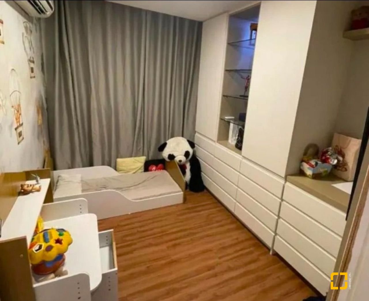 Apartamento com 97m², 3 quartos (sendo 1 suíte), no bairro Centro em Florianópolis