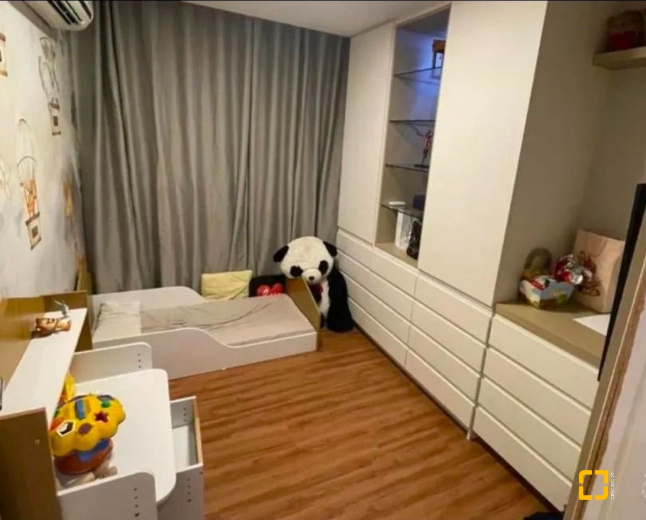 Apartamento com 97m², 3 quartos (sendo 1 suíte), no bairro Centro em Florianópolis