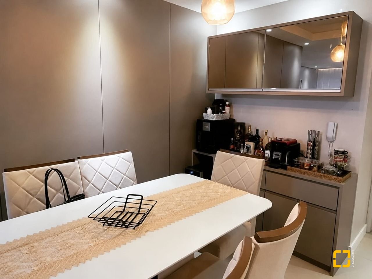 Apartamento com 97m², 3 quartos (sendo 1 suíte), no bairro Centro em Florianópolis