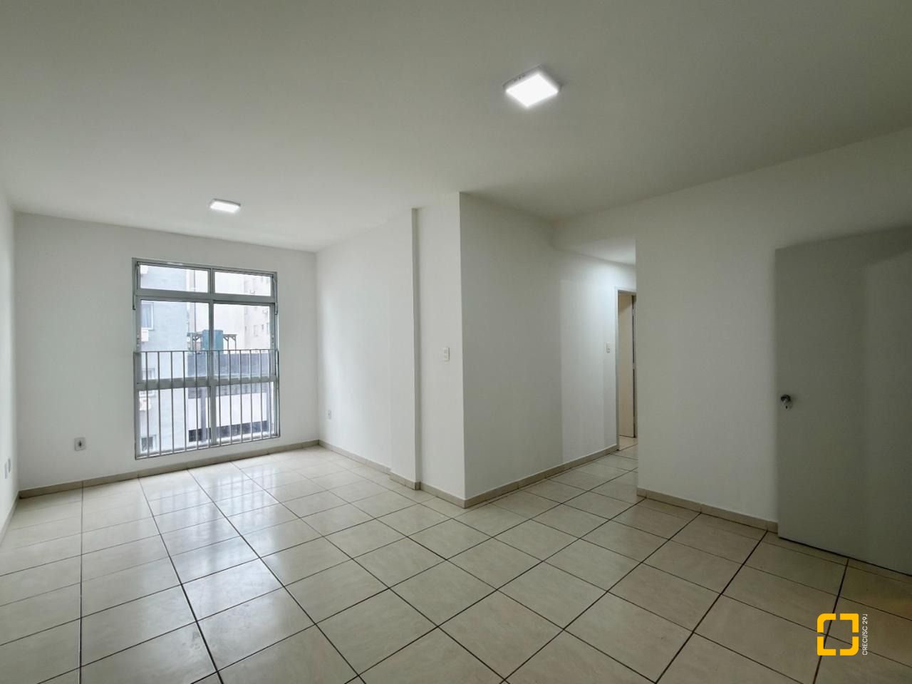 Apartamento com 78m², 2 quartos, 1 garagem, no bairro Centro em Florianópolis