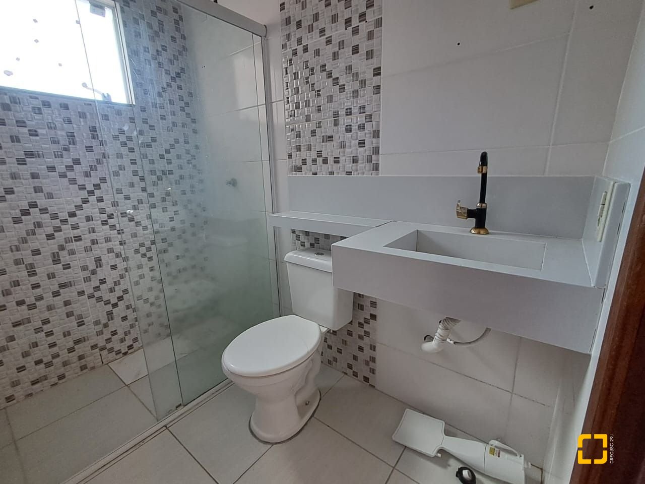 Apartamento com 55m², 2 quartos, 1 garagem, no bairro Ingleses do Rio Vermelho em Florianópolis
