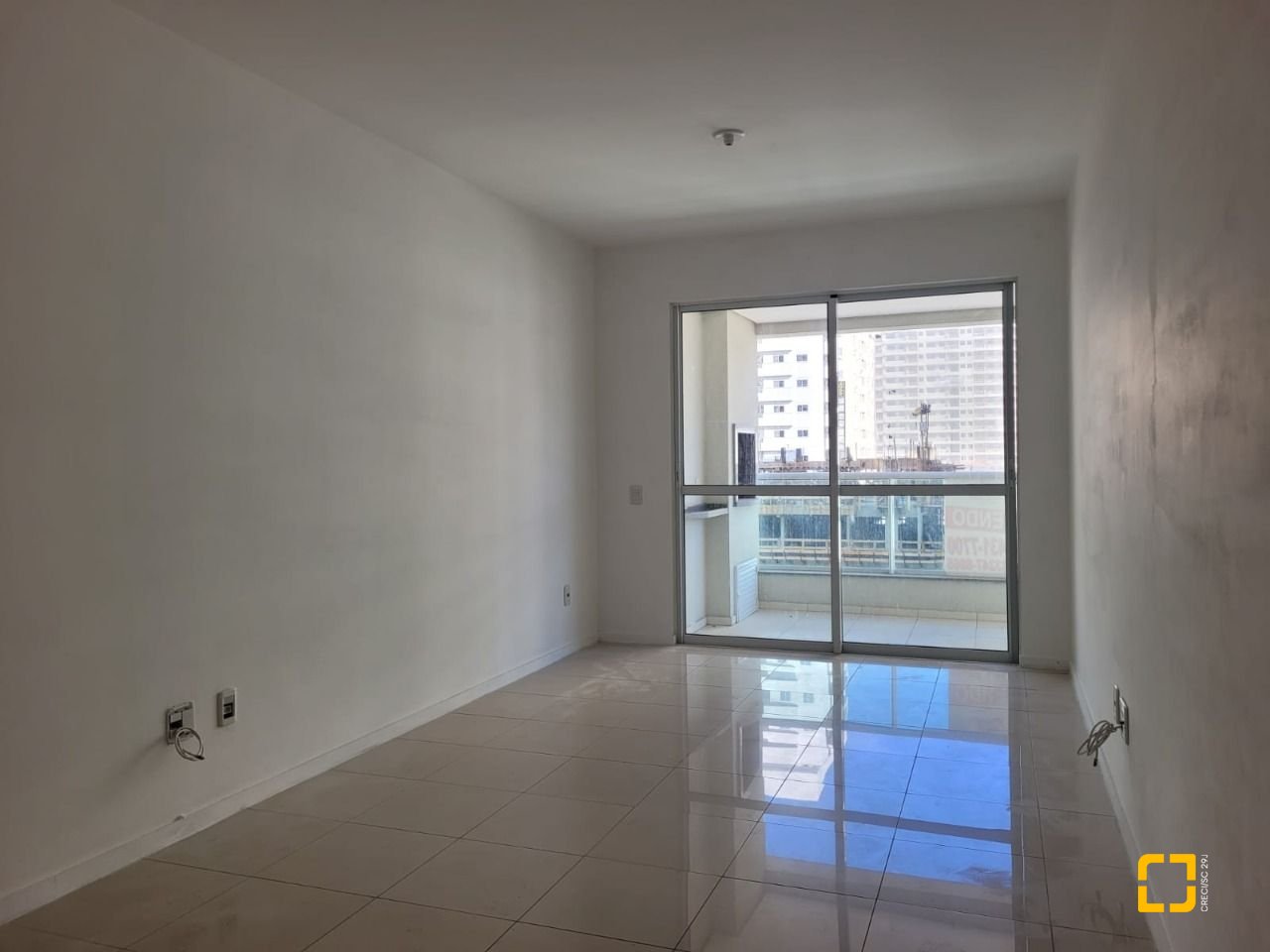 Apartamento com 106m², 3 quartos (sendo 1 suíte), 1 garagem, no bairro Campinas em São José