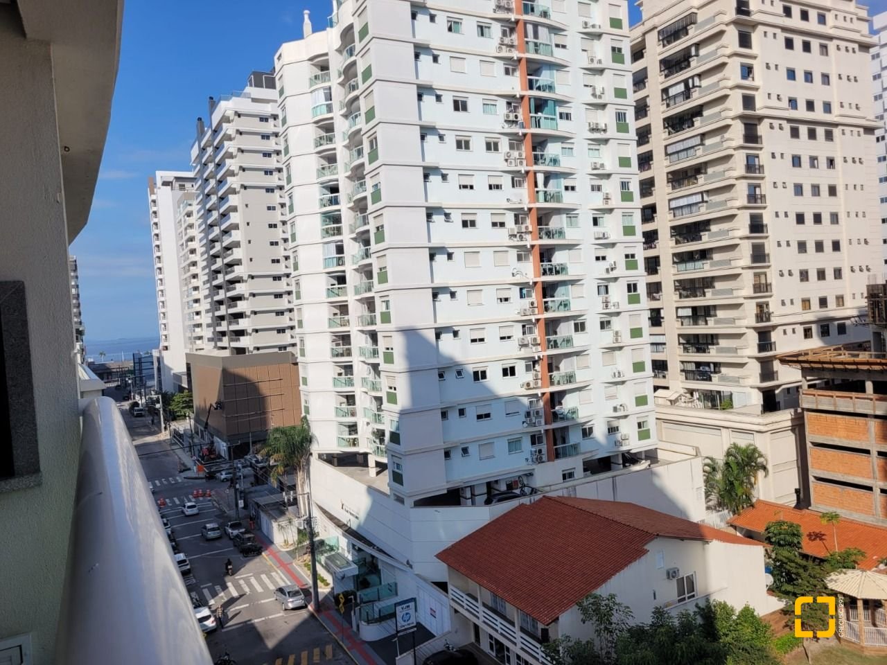 Apartamento com 106m², 3 quartos (sendo 1 suíte), 1 garagem, no bairro Campinas em São José