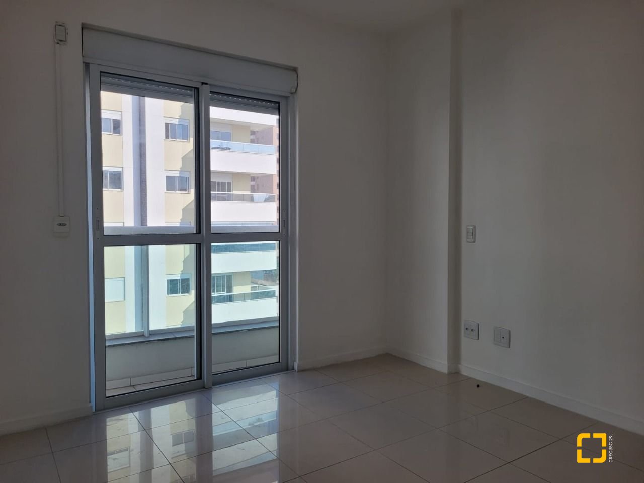 Apartamento com 106m², 3 quartos (sendo 1 suíte), 1 garagem, no bairro Campinas em São José