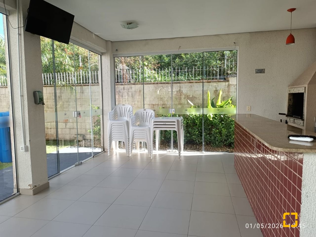 Apartamento com 48m², 2 quartos, 1 garagem, no bairro Roçado em São José