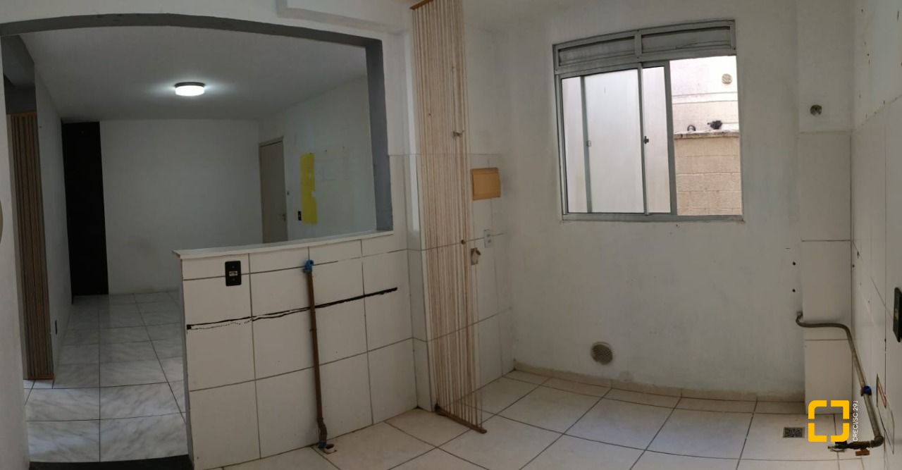 Apartamento com 48m², 2 quartos, 1 garagem, no bairro Roçado em São José