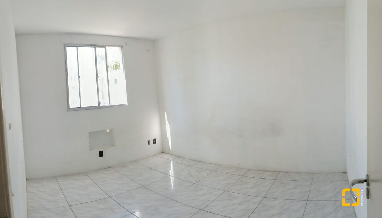 Apartamento com 48m², 2 quartos, 1 garagem, no bairro Roçado em São José