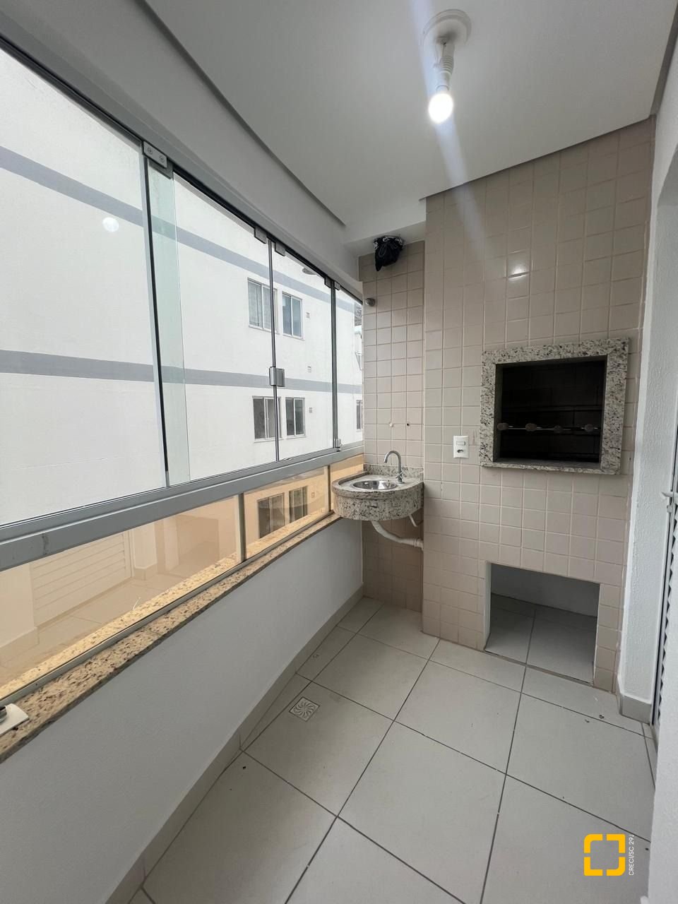 Apartamento com 48m², 1 quarto, 1 garagem, no bairro Ingleses em Florianópolis