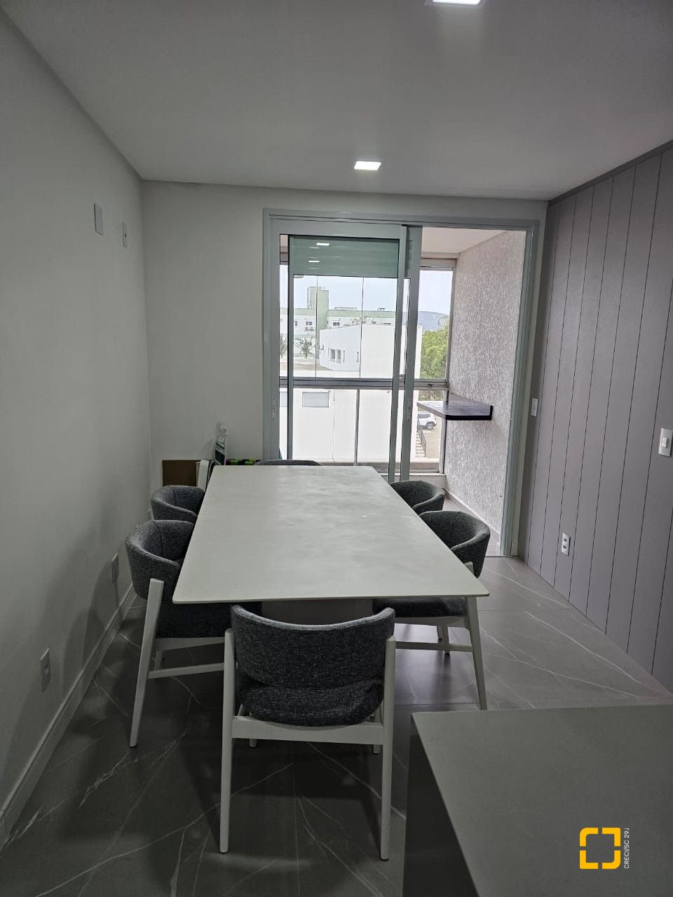 Apartamento com 110m², 3 quartos (sendo 1 suíte), 1 garagem, no bairro Ingleses em Florianópolis