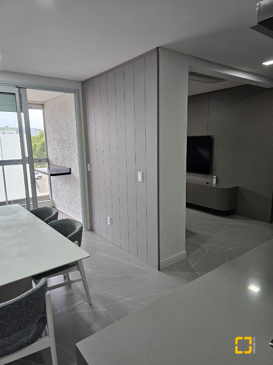 Apartamento com 110m², 3 quartos (sendo 1 suíte), 1 garagem, no bairro Ingleses em Florianópolis