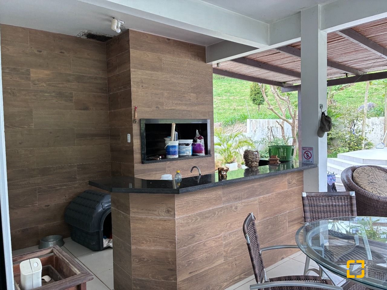 Casa com 226m², 3 quartos (sendo 1 suíte), 2 garagens, no bairro Pedra Branca em Palhoça
