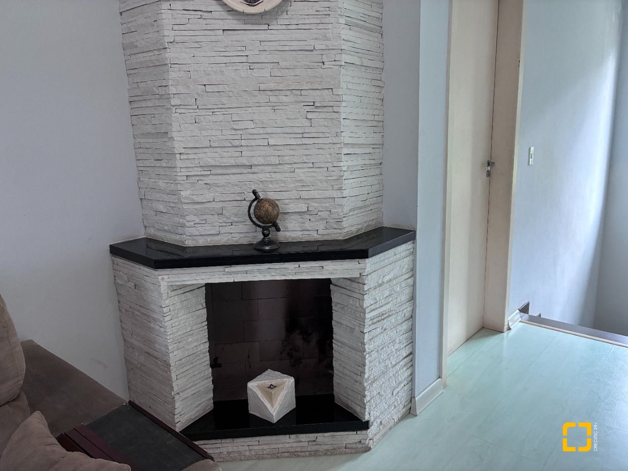 Casa com 226m², 3 quartos (sendo 1 suíte), 2 garagens, no bairro Pedra Branca em Palhoça