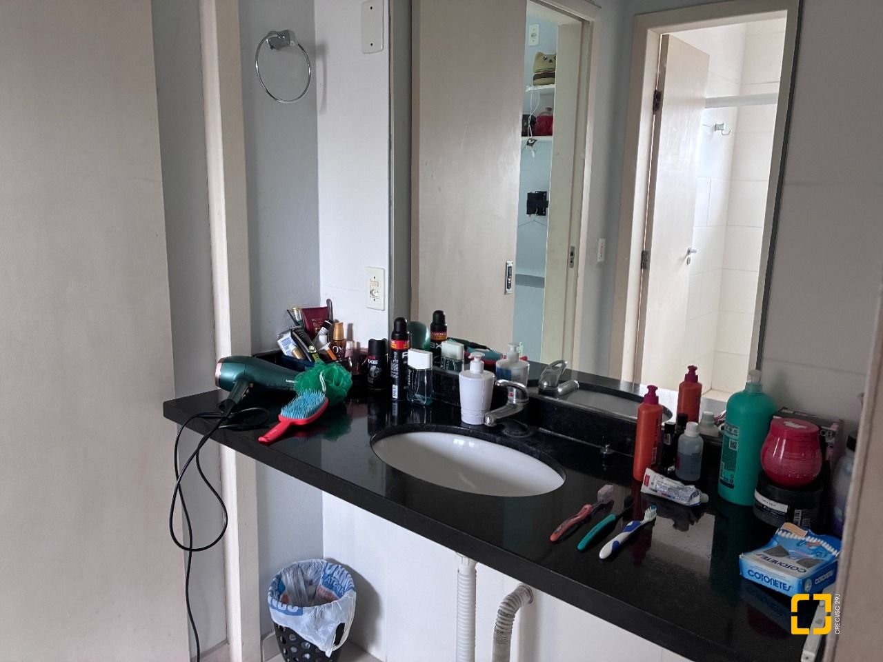 Casa com 226m², 3 quartos (sendo 1 suíte), 2 garagens, no bairro Pedra Branca em Palhoça