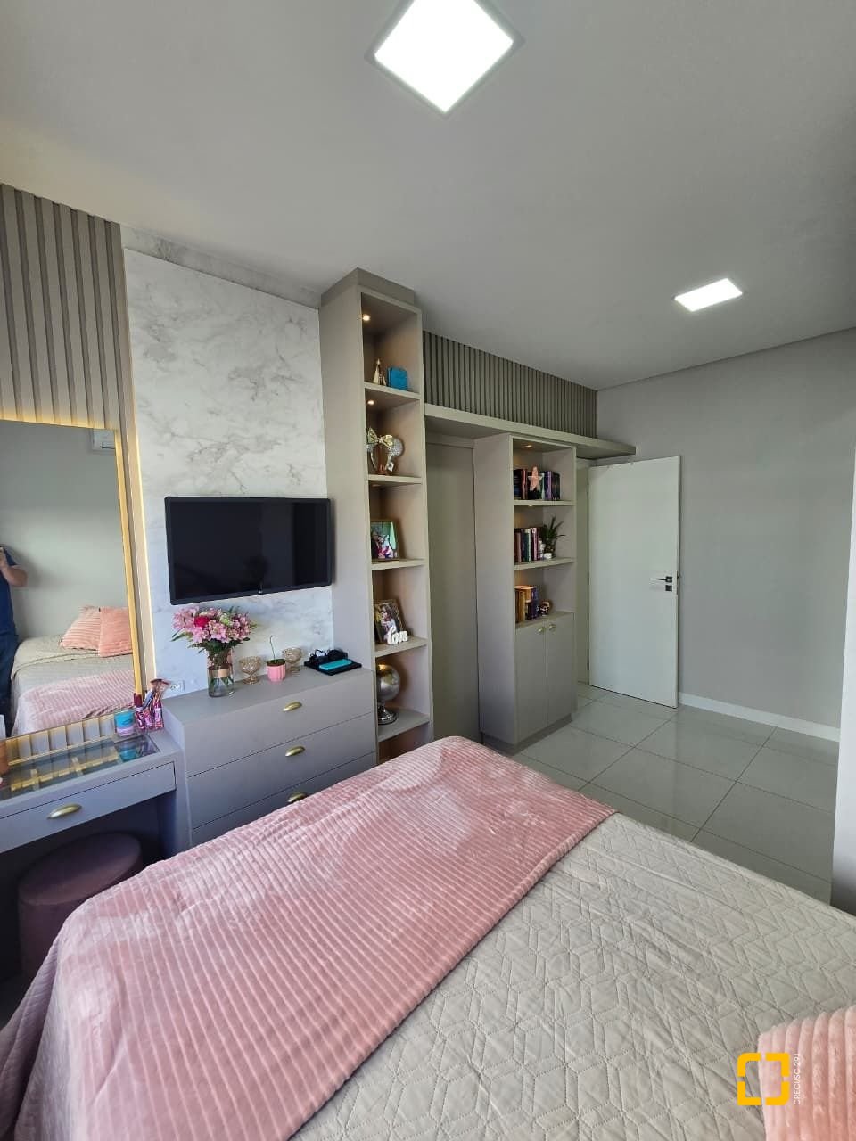 Casa com 175m², 3 quartos (sendo 1 suíte), 2 garagens, no bairro Pedra Branca em Palhoça