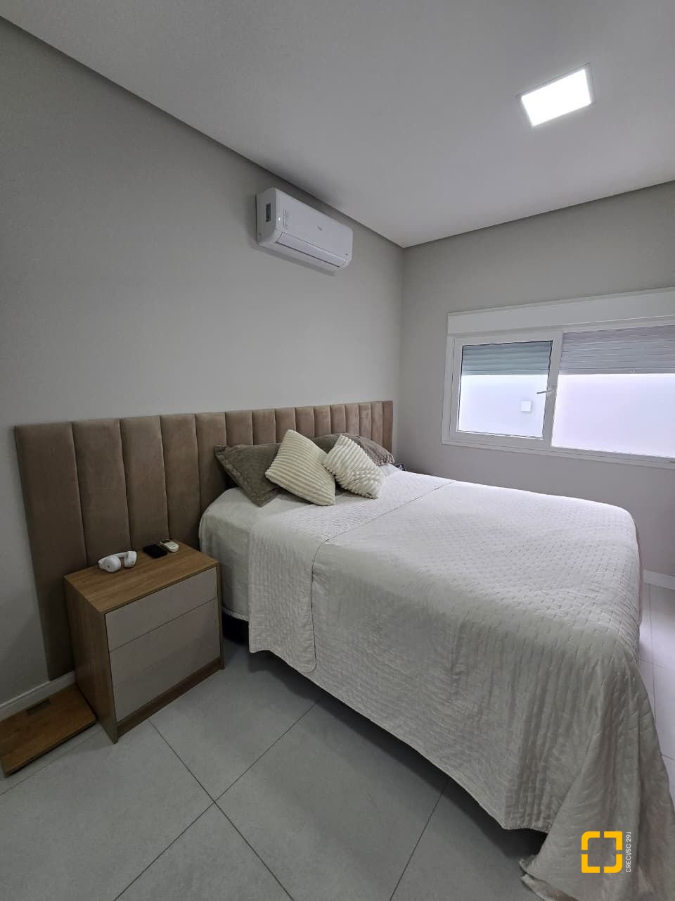 Casa com 175m², 3 quartos (sendo 1 suíte), 2 garagens, no bairro Pedra Branca em Palhoça