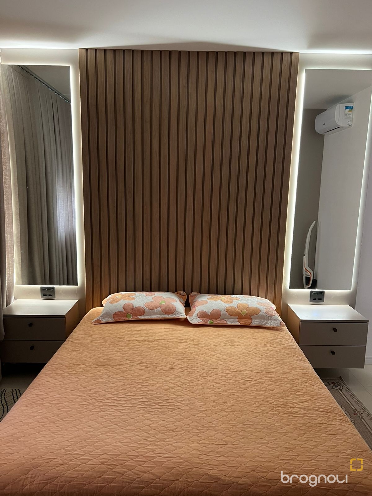 Apartamento com 137m², 3 quartos (sendo 1 suíte), 2 garagens, no bairro Centro em Palhoça