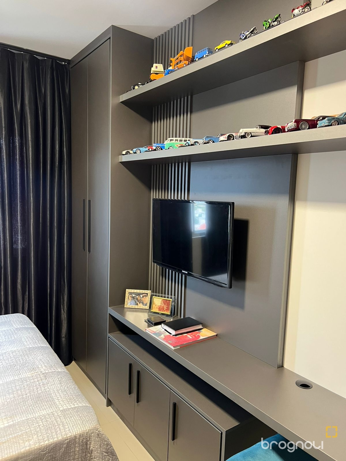 Apartamento com 137m², 3 quartos (sendo 1 suíte), 2 garagens, no bairro Centro em Palhoça