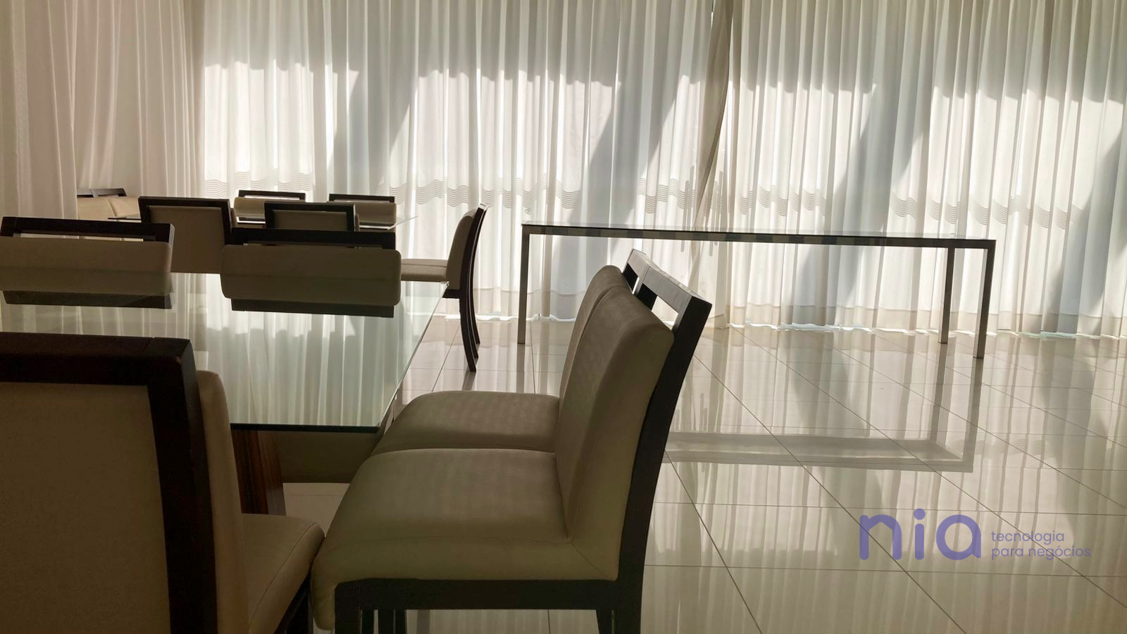 Studio com 83m², 1 quarto, 1 garagem, no bairro Itacorubi em Florianópolis
