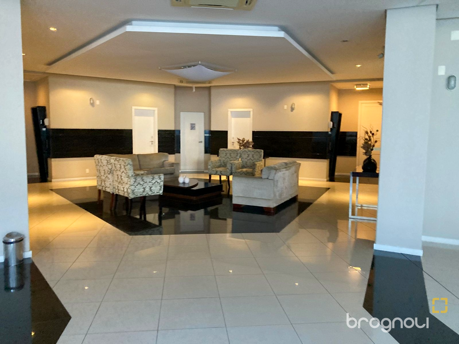 Studio com 83m², 1 quarto, 1 garagem, no bairro Itacorubi em Florianópolis