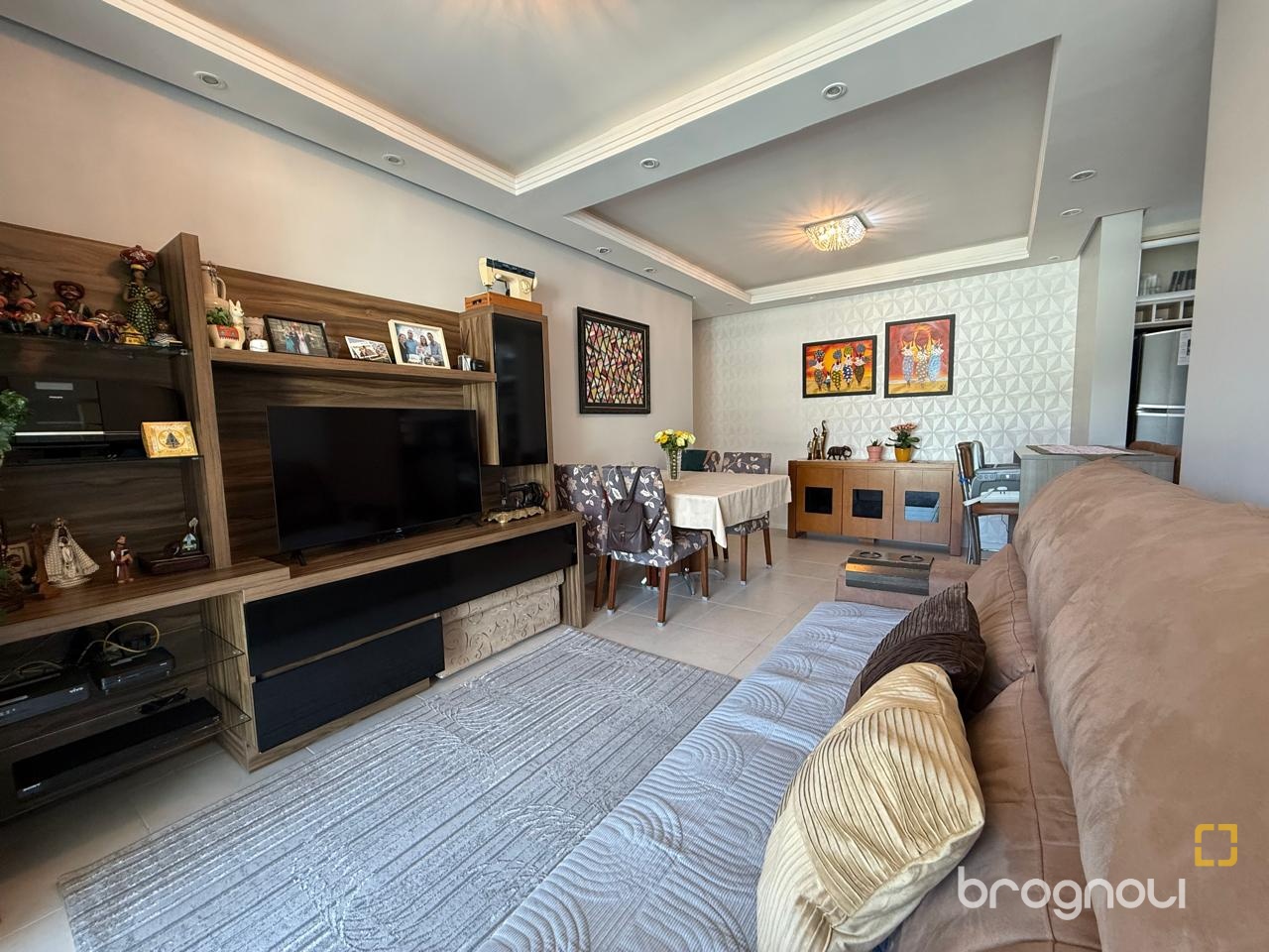 Apartamento com 77m², 2 quartos (sendo 1 suíte), 1 garagem, no bairro Itacorubi em Florianópolis
