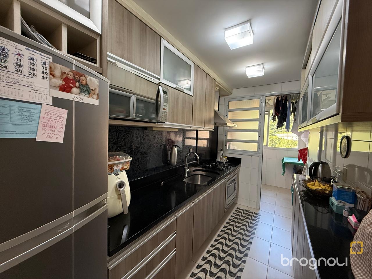 Apartamento com 77m², 2 quartos (sendo 1 suíte), 1 garagem, no bairro Itacorubi em Florianópolis
