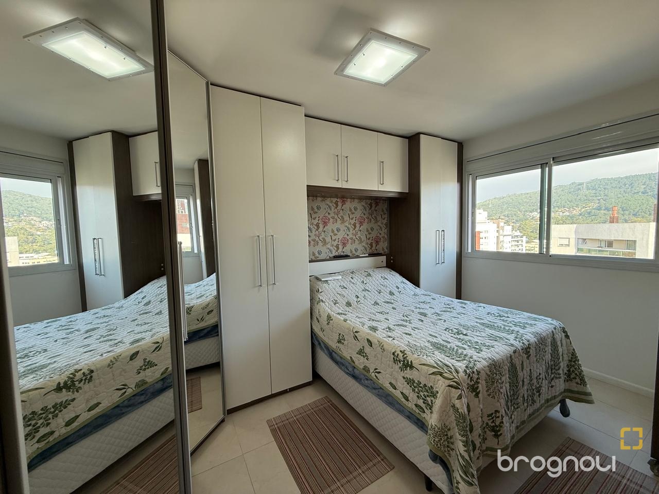 Apartamento com 77m², 2 quartos (sendo 1 suíte), 1 garagem, no bairro Itacorubi em Florianópolis