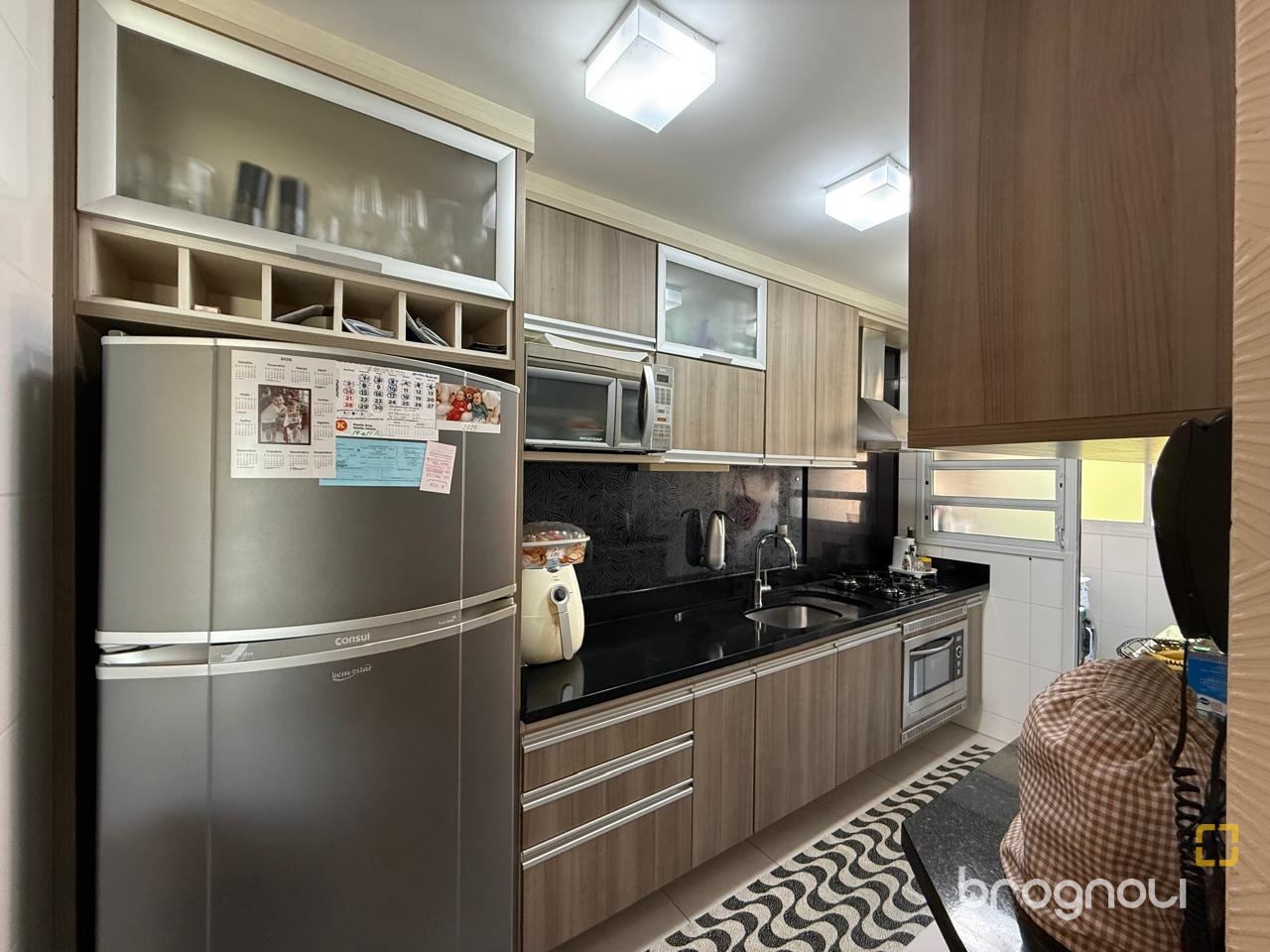 Apartamento com 77m², 2 quartos (sendo 1 suíte), 1 garagem, no bairro Itacorubi em Florianópolis
