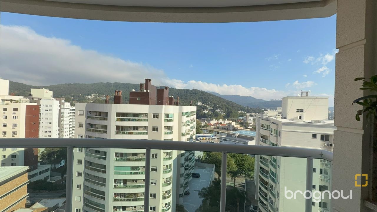 Apartamento com 77m², 2 quartos (sendo 1 suíte), 1 garagem, no bairro Itacorubi em Florianópolis