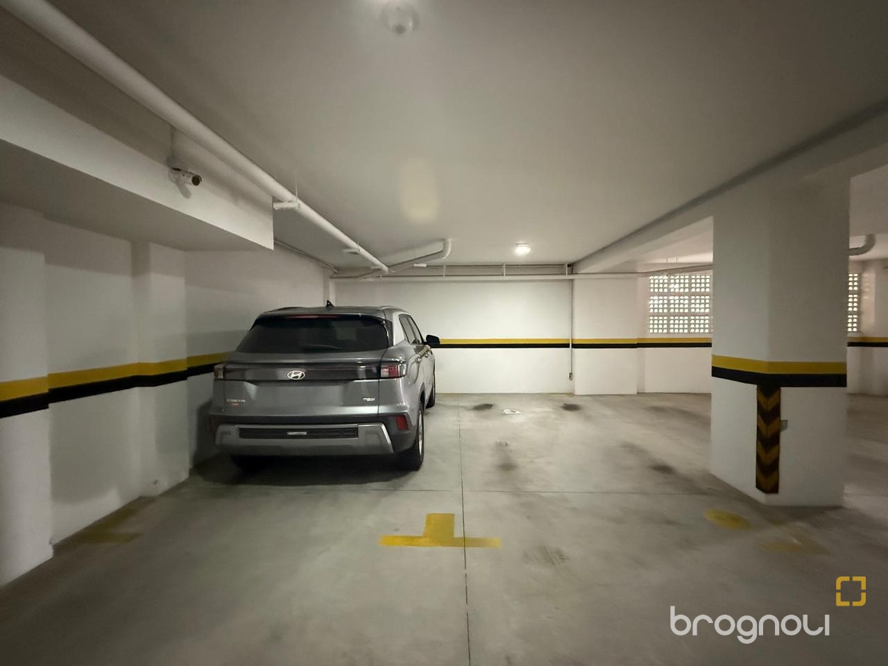 Apartamento com 77m², 2 quartos (sendo 1 suíte), 1 garagem, no bairro Itacorubi em Florianópolis