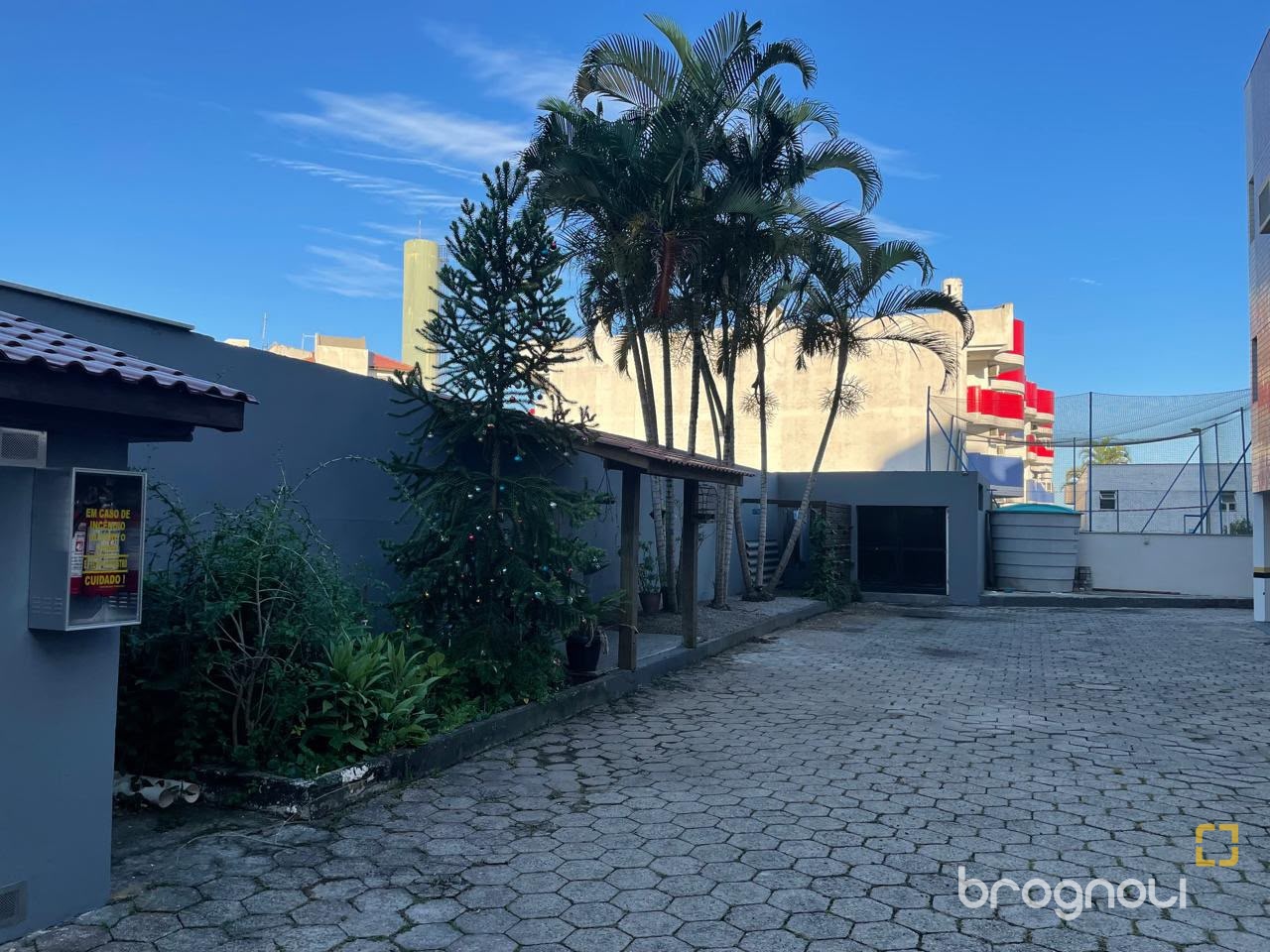 Apartamento com 51m², 1 quarto, 1 garagem, no bairro Ingleses do Rio Vermelho em Florianópolis