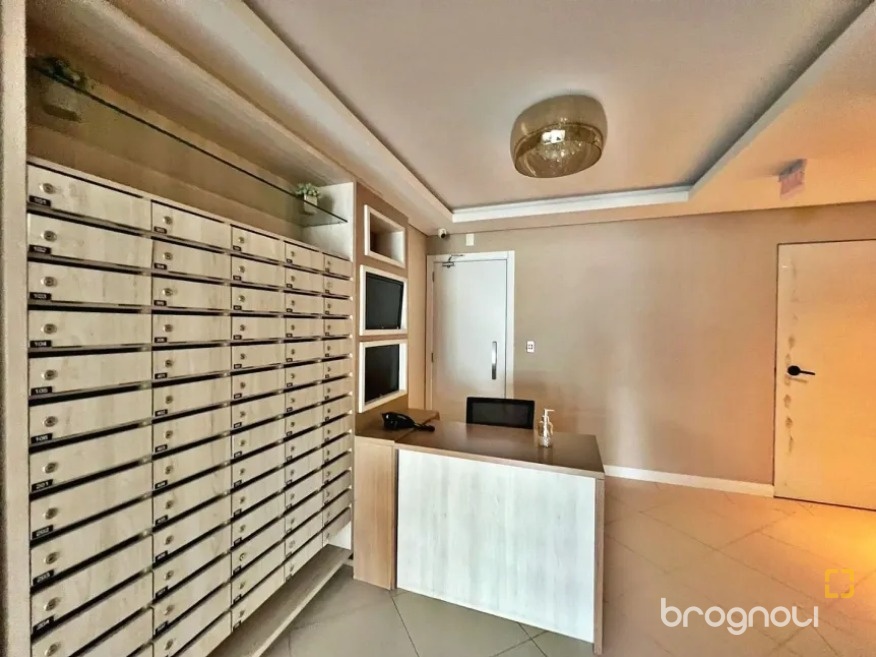 Apartamento com 45m², 1 quarto, 1 garagem, no bairro Campinas em São José