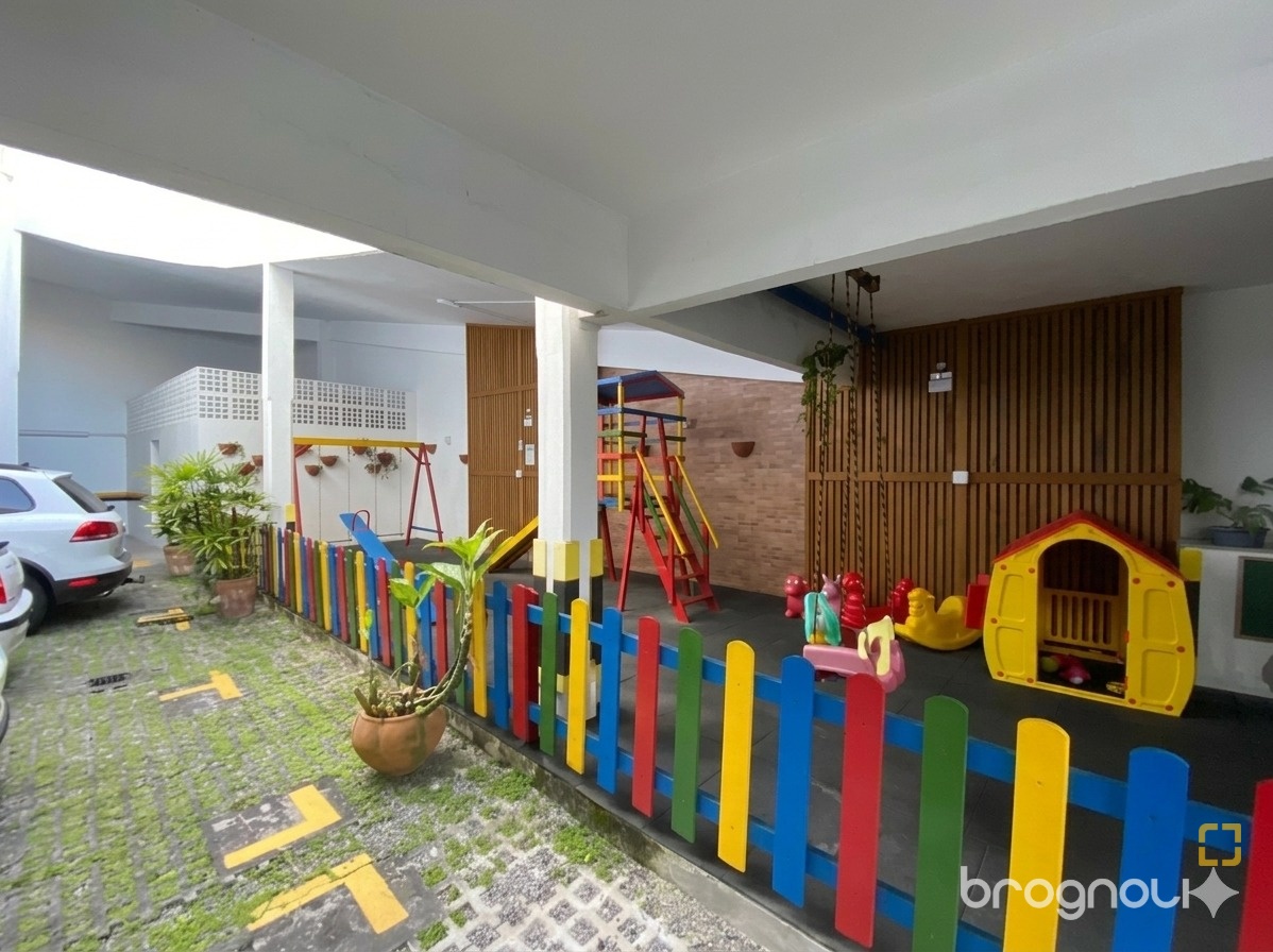 Apartamento com 45m², 1 quarto, 1 garagem, no bairro Campinas em São José
